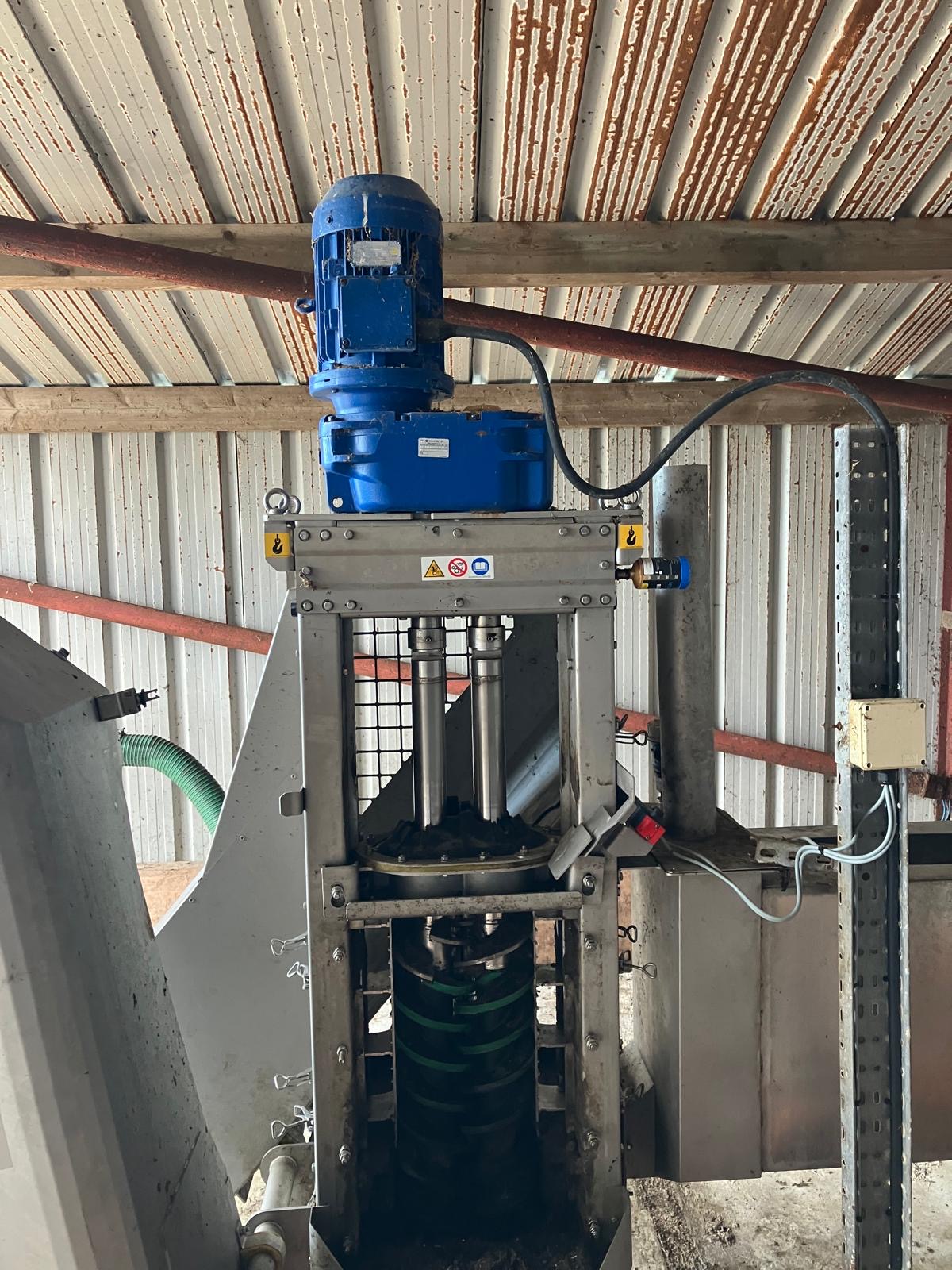 Sepcom 0150V Vertical Separator