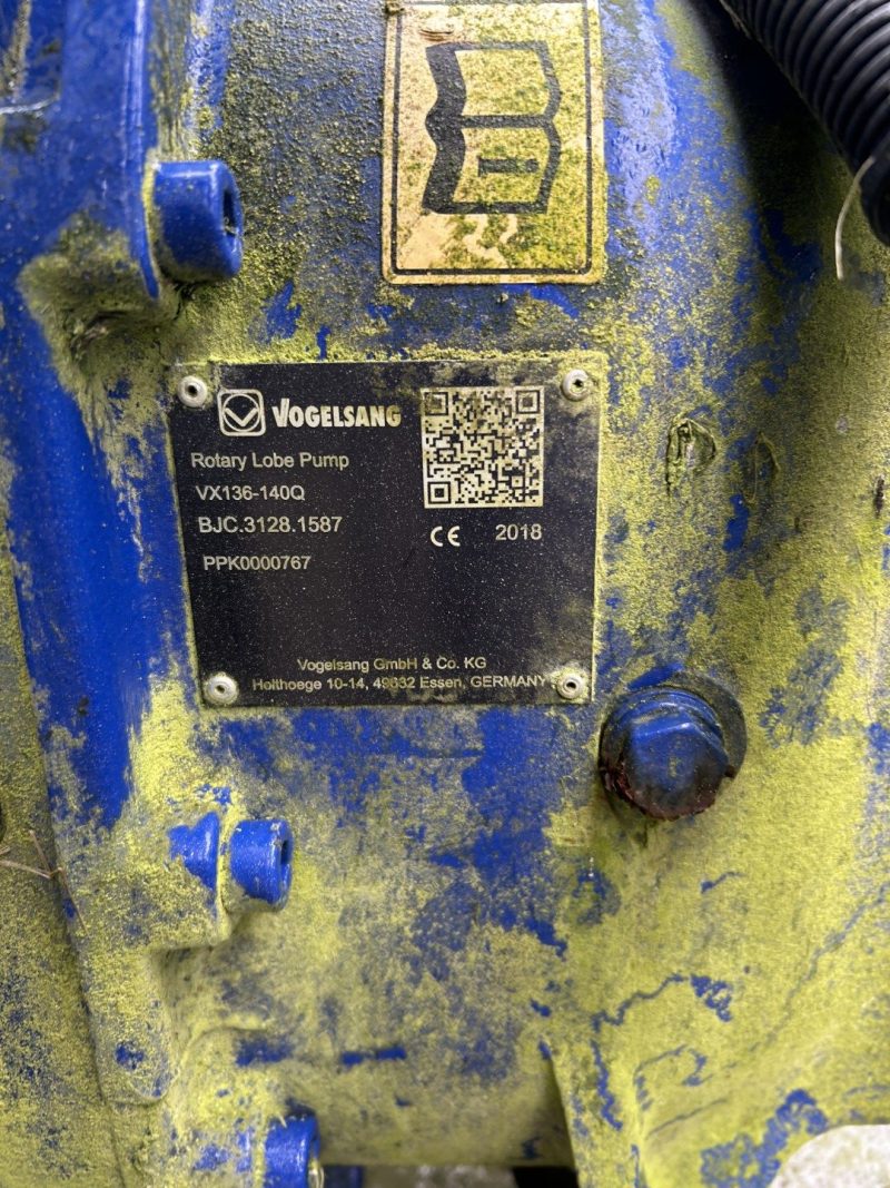 VX136-140Q Lobe Pump, Self priming boxes, 5.5kW - Image 5