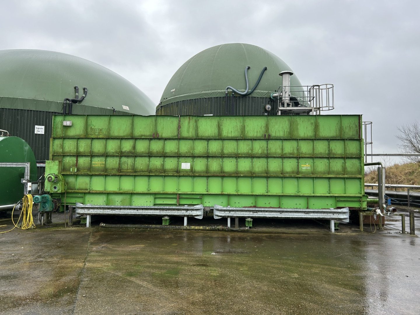 Huning Feeder SBCK 100m3 - Complete system incl delivery auger