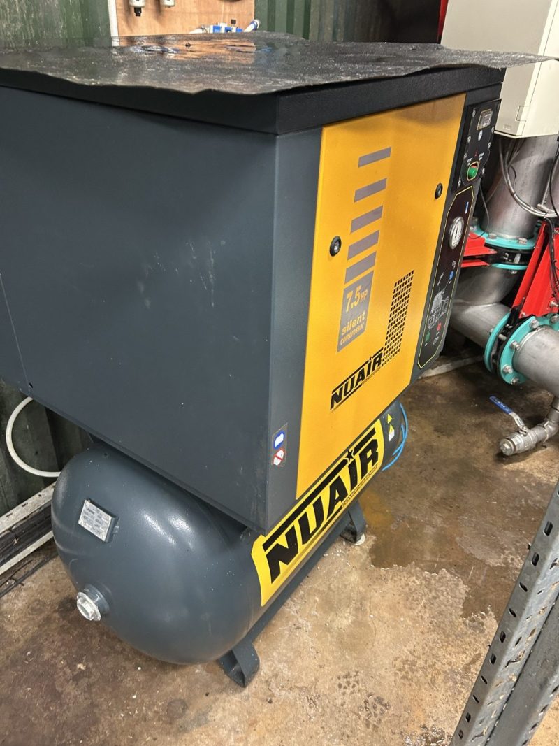 Nu-Air Silent Air Compressor 5.5kW - Low Hours