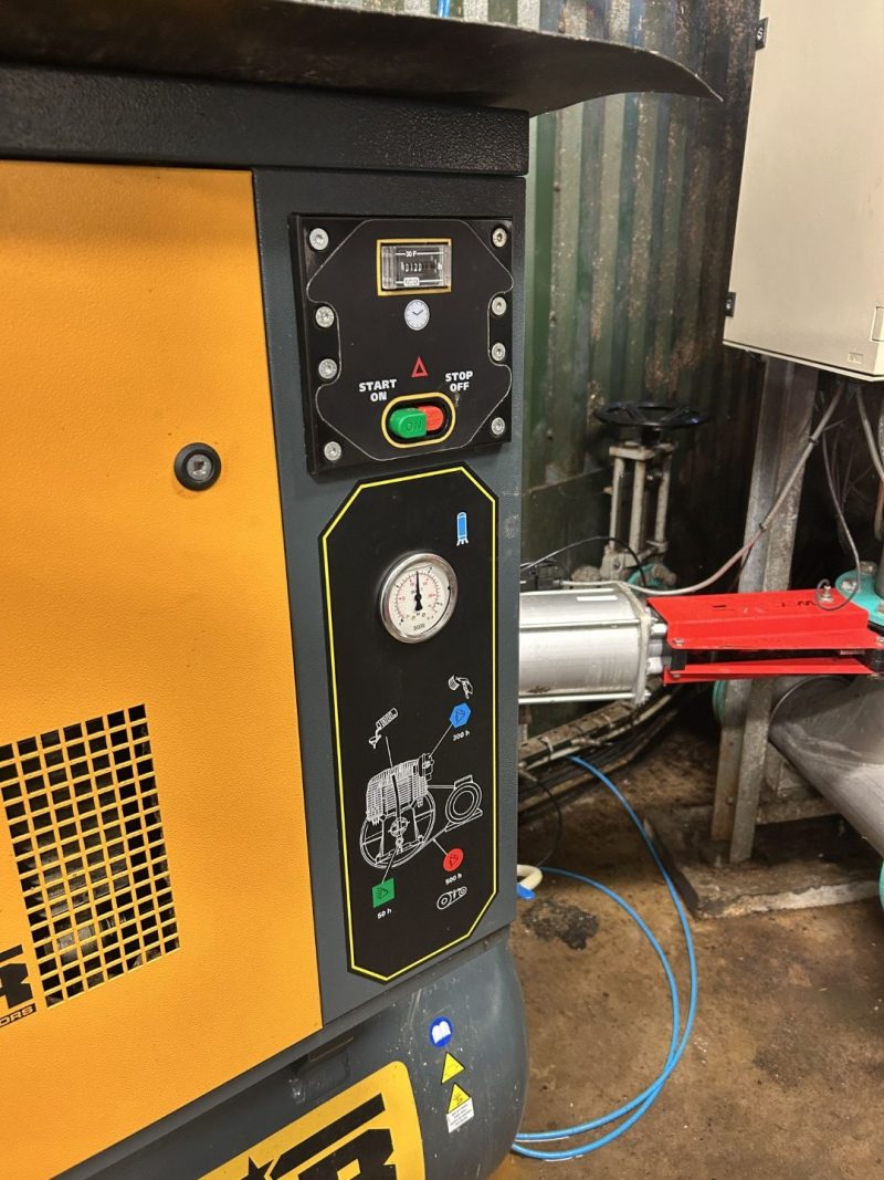 Nu-Air Silent Air Compressor 5.5kW - Low Hours - Image 3
