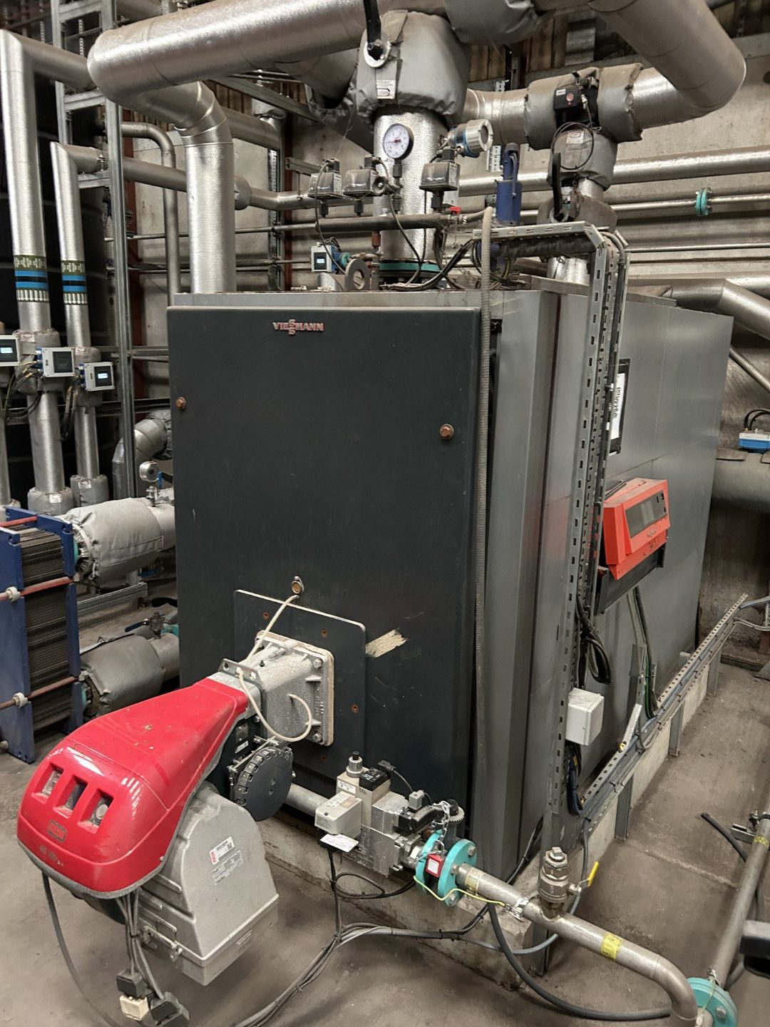 1300kW Natural gas / biomethane fired LTHW boiler and ancillaries - VGC