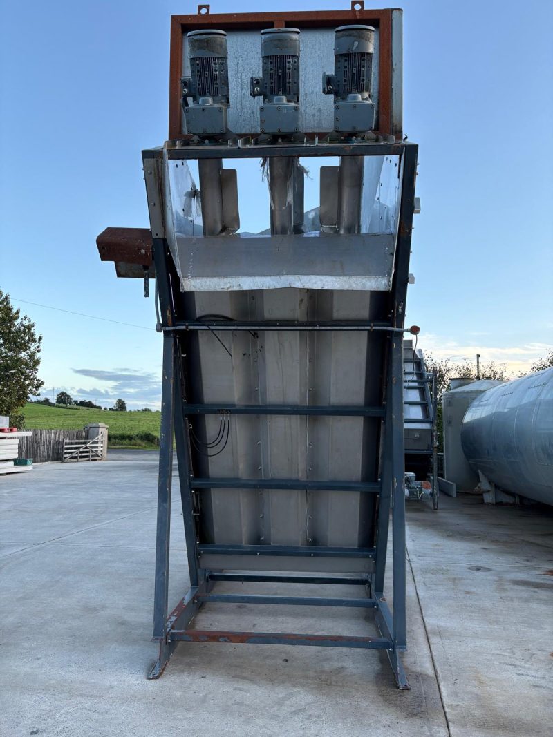 Bio-G 10-3 Feeder 10m3 - Immaculate with Stainless steel conveyors - Image 6