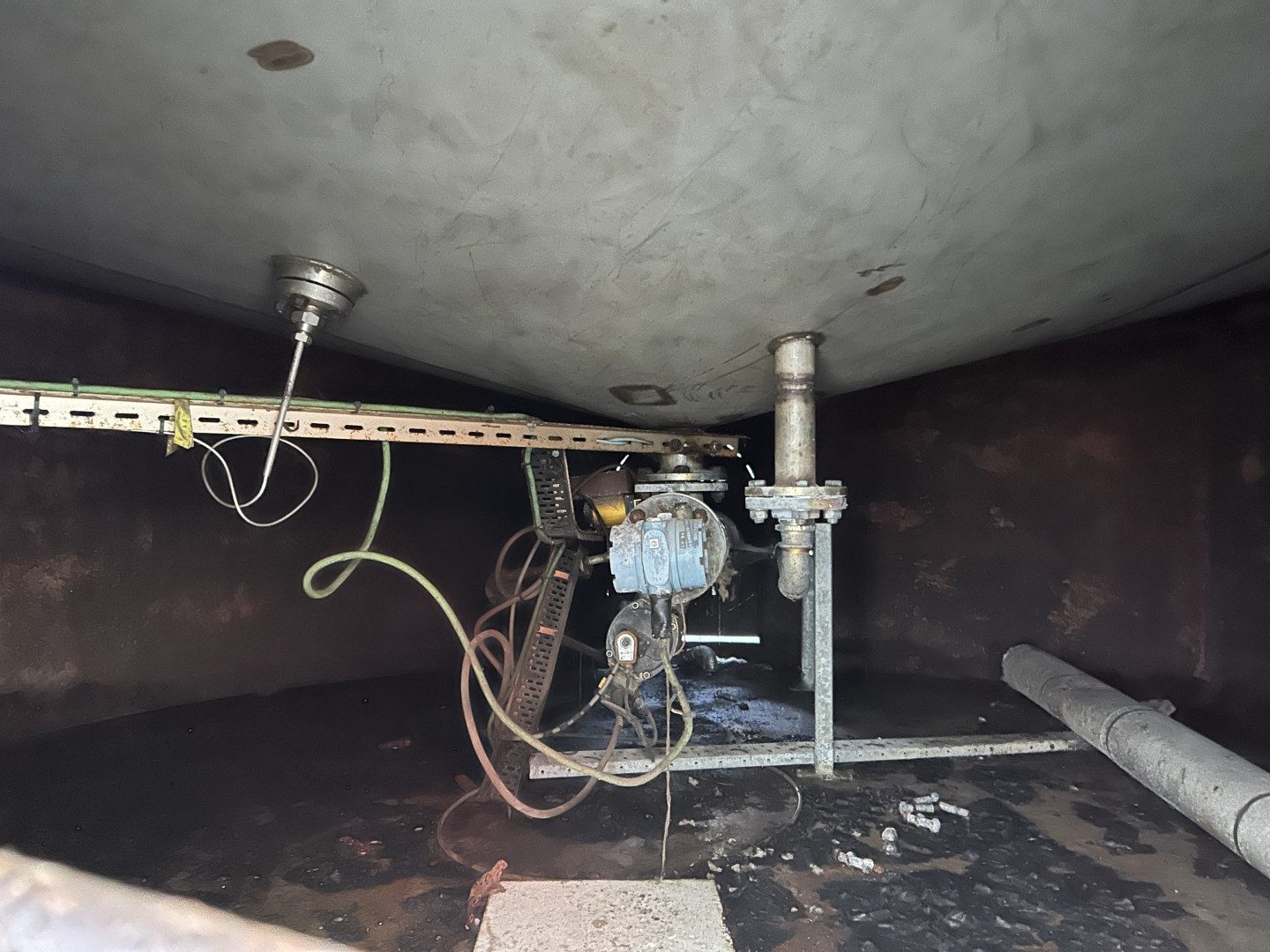Insulated Stainless Steel Tanks with conical bottom 58.9m3 each - Image 4