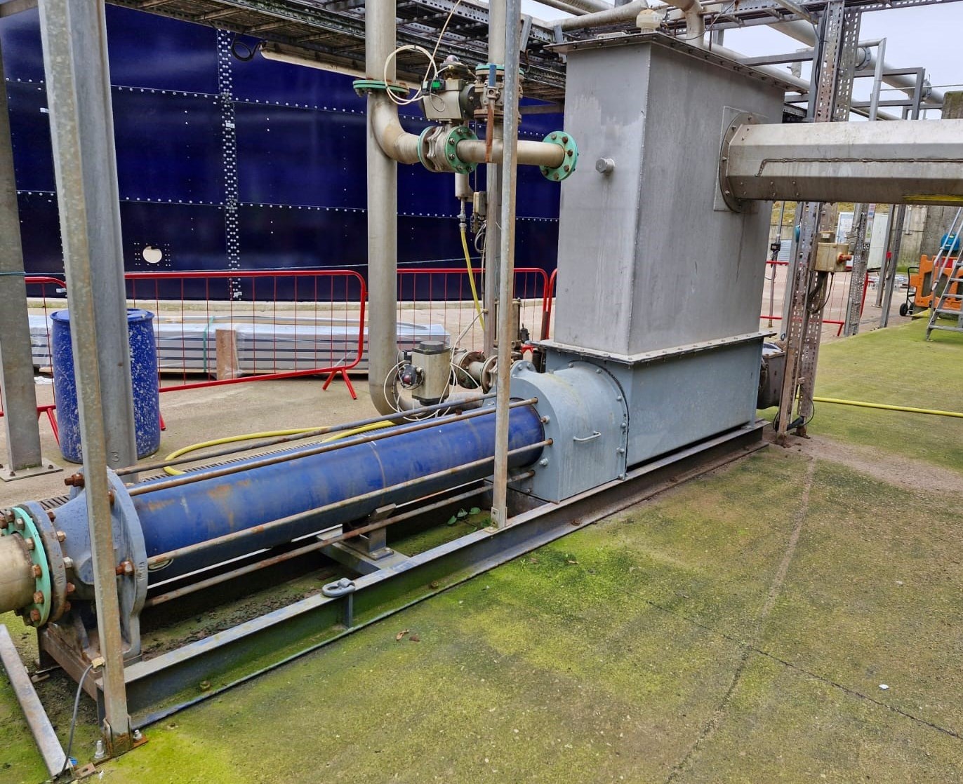 Seepex BT100-18 Feeder pump with inlet hopper 22kW