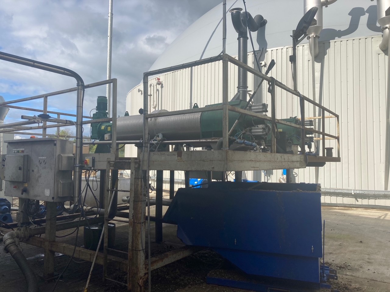 Pair of Hydro International Sludgescreen 60 digestate separators