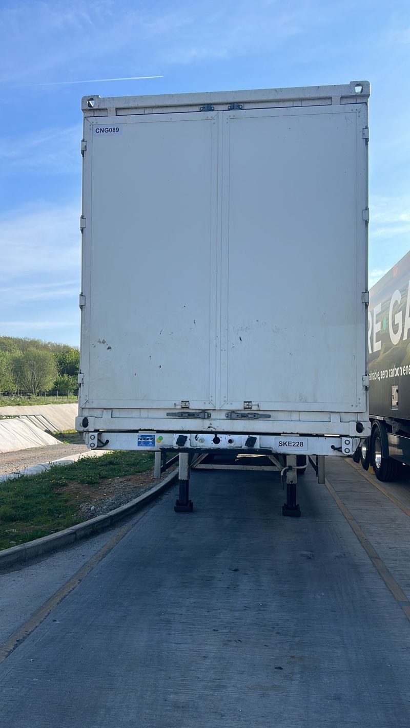 Pair of Umoe 40' MEGC units on skeleton trailers - Built 2022 - Image 7